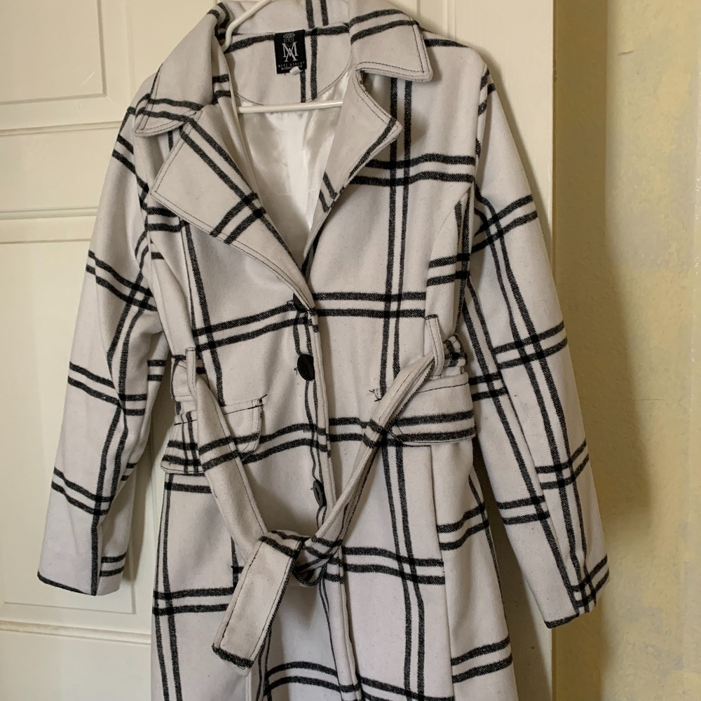 Miss Ashley, Coat, large.